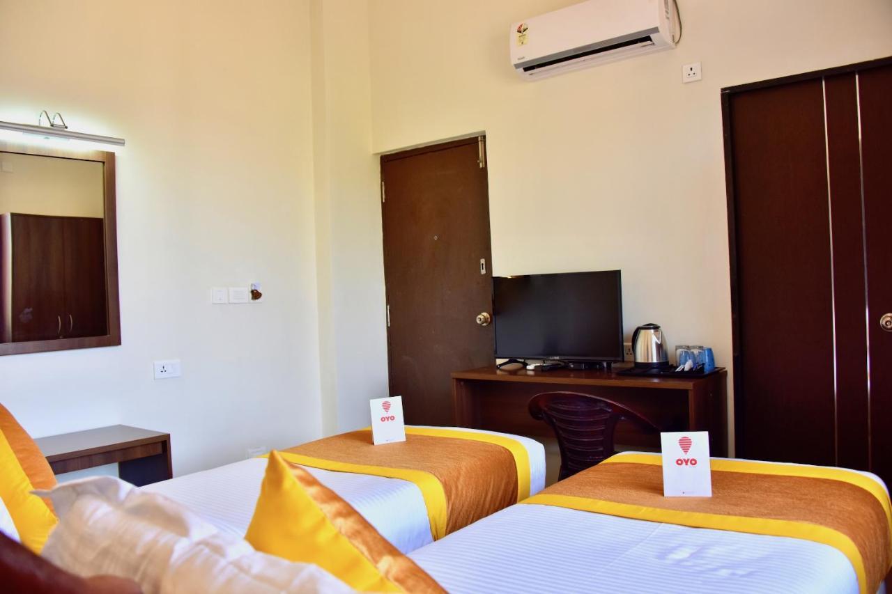 Flagship Relax Holiday Home Near Big G Raia Екстер'єр фото